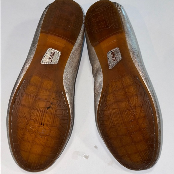 Born Women's Julianne Silver Metallic Ballet Flats Women’s 10 - Picture 6 of 6